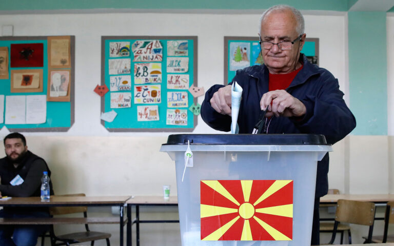 Βόρεια Μακεδονία: Οι διπλές κάλπες και τα σενάρια για σχηματισμό κυβέρνησης