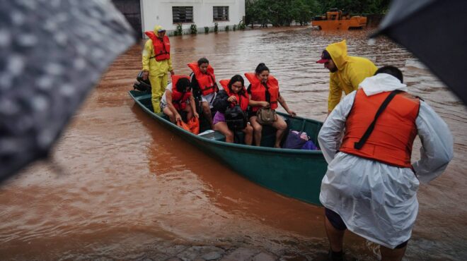 πλημμύρες-στη-βραζιλία-σχεδόν-70-000-άνθρω-563012395